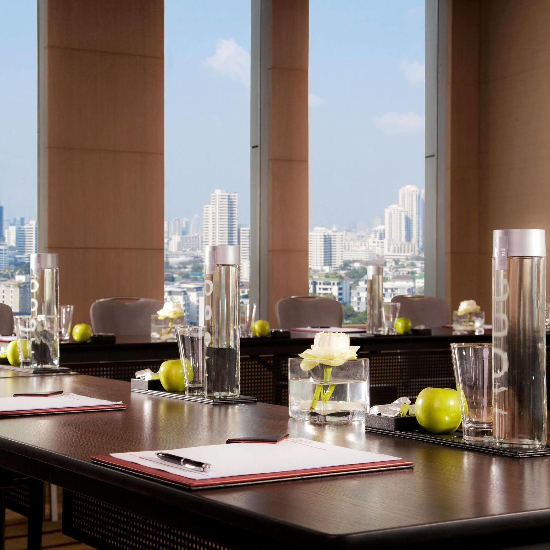 Marriott Executive Apartments Bangkok, Sukhumvit Thonglor Exterior photo